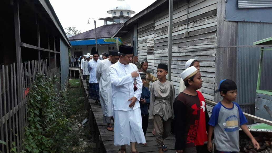 Walikota Palangka Raya Minta RT/RW Tingkatkan Kamtibmas Walikota Palangka Raya Minta RT/RW Tingkatkan Kamtibmas