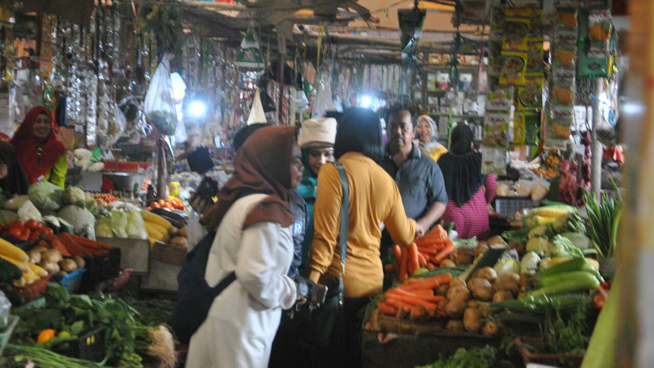 Harga Cabai Mulai Merangkak Naik Harga Cabai Mulai Merangkak Naik