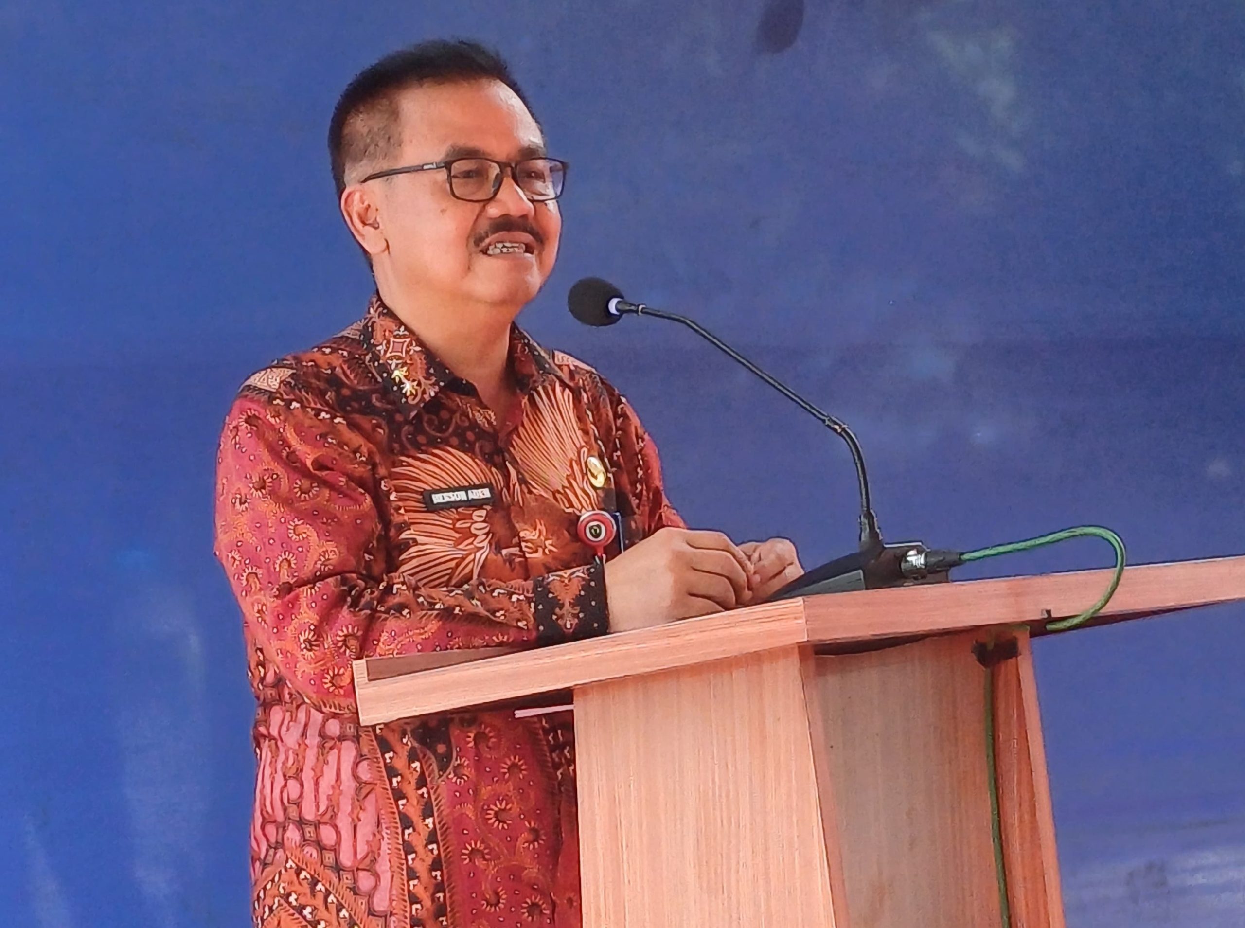 Plh. Asisten Pemkesra Hadiri Peresmian Program TNI Manunggal Plh. Asisten Pemkesra Hadiri Peresmian Program TNI Manunggal