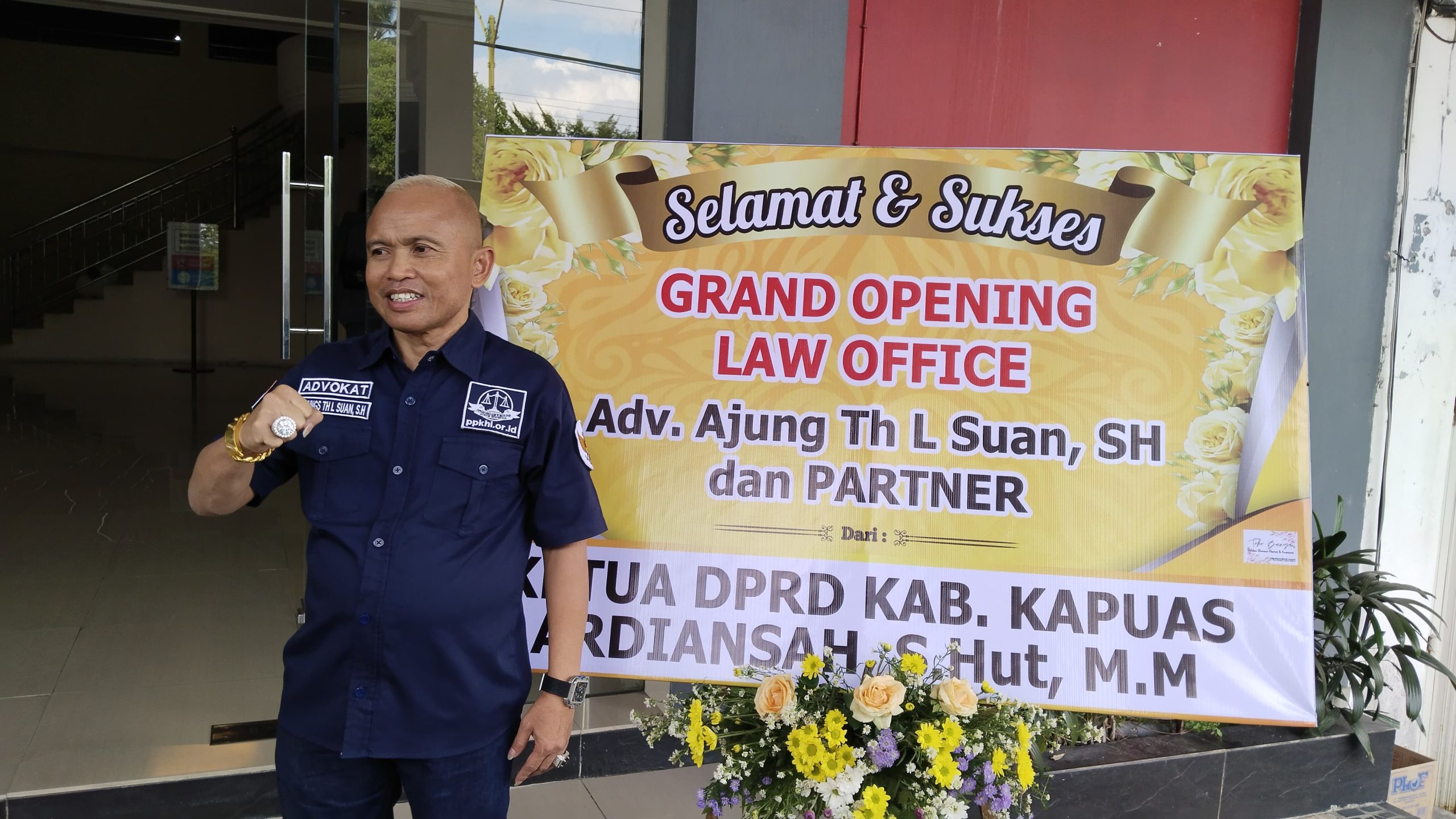 Law Office/Kantor Hukum ADV Ajung Th L Suan Resmi di Buka