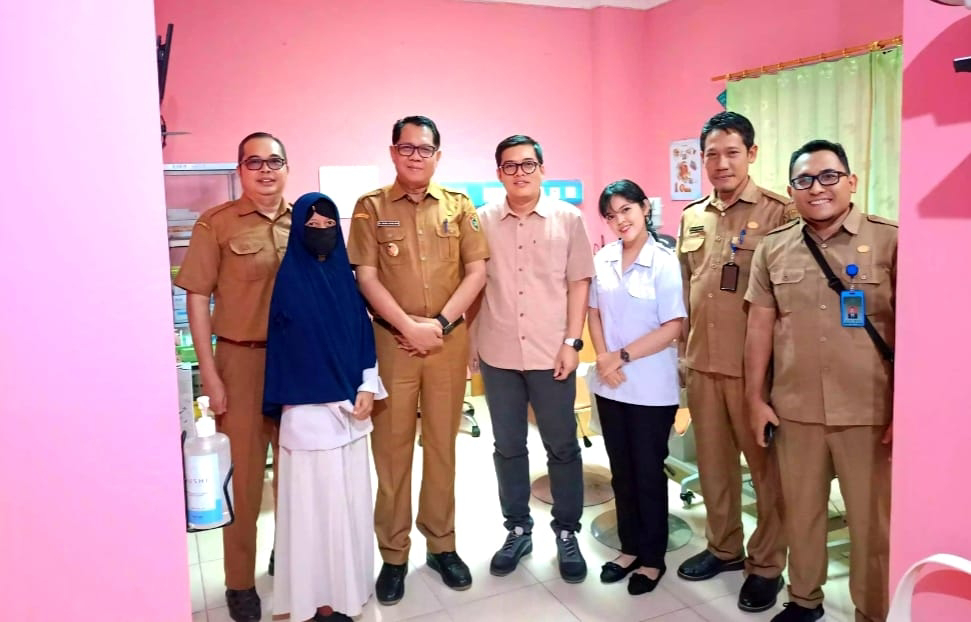Pj Bupati Kapuas Dorong Optimalisasi Layanan Kesehatan Mata di RSUD dr. H. Soemarno Sosroatmodjo Pj Bupati Kapuas Dorong Optimalisasi Layanan Kesehatan Mata di RSUD dr. H. Soemarno Sosroatmodjo
