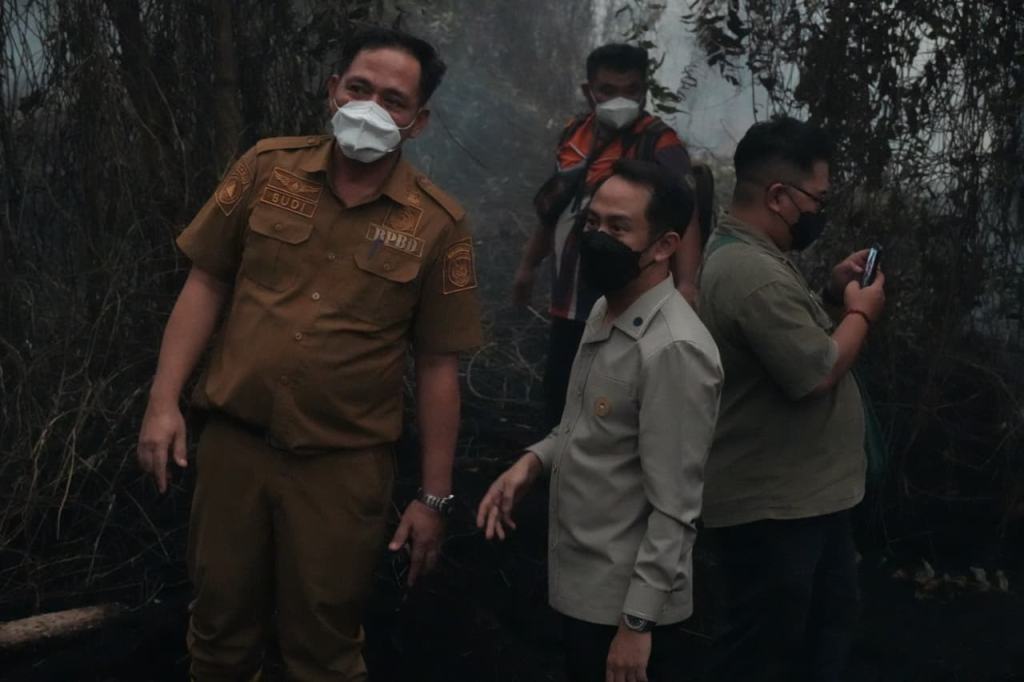 Wali Kota Tinjau Pemadaman Karhutla di Jalan Merdeka